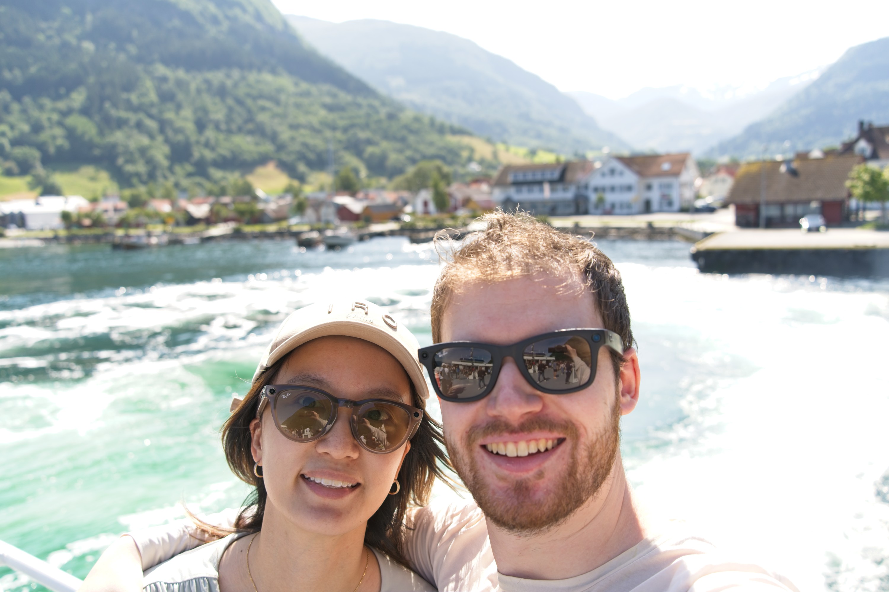 Photo of Marianne and Reuben together outdoors